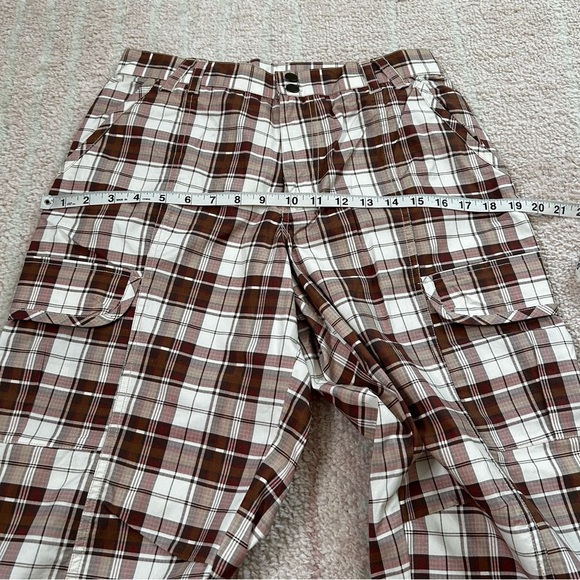 NWT Anthropologie Pilcro Slim Plaid Cargo Capris 90's Style Y2K Style Size Small - Picture 9 of 14